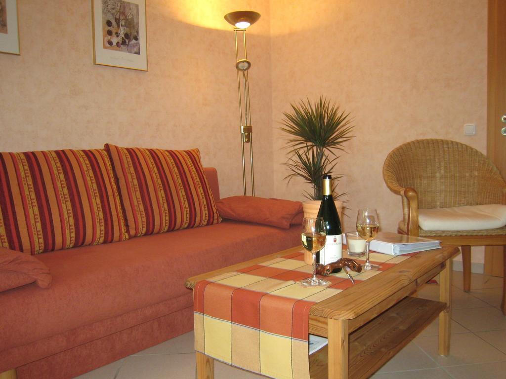 Sch Ne Wohnung In Der Moselregion Kinheim Bagian luar foto